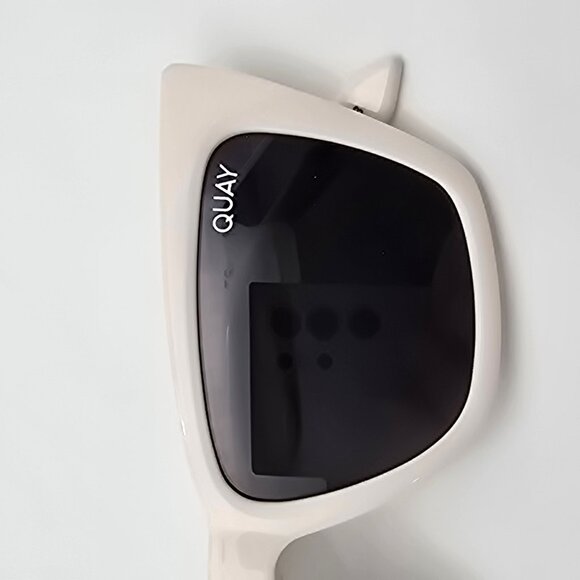 Quay Australia Call The Shots White Frame Polarized Grey Lens Cat Eye Sunglasses main image 14